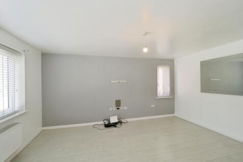 Large lounge, bright and airy