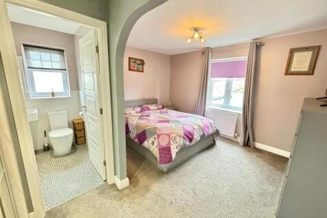 Master ensuite