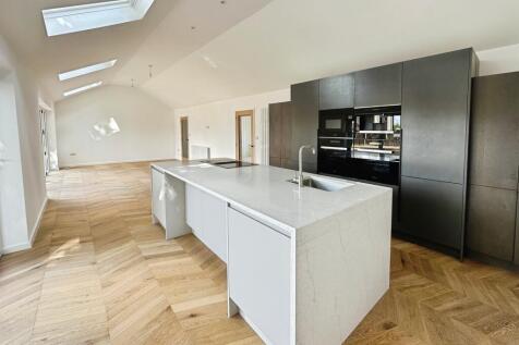Open Plan Kitchen/Dining/Lounge