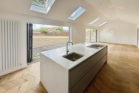 Open Plan Kitchen/Dining/Lounge