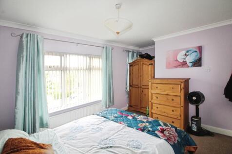 Bedroom 1..JPG