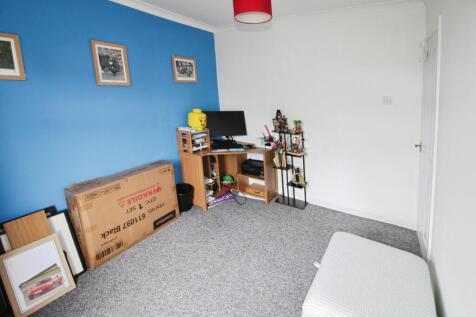 Bedroom 2.JPG