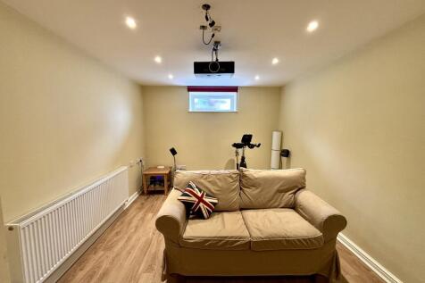 Cinema/Games Room