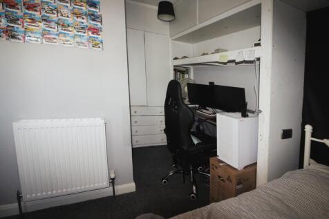 Bedroom 3,.JPG