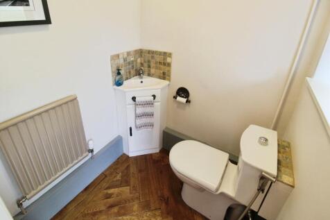 Ground floor wc