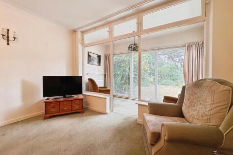 Lounge/Sun Room