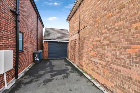 Driveway &amp; Garage