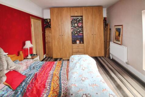 Bedroom1,,