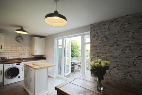 Kitchen Dining Area