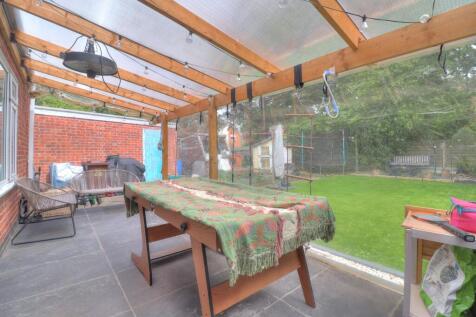 pergola area