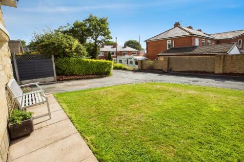 Front Garden and Driveway