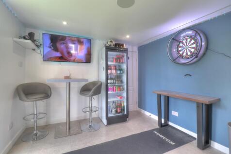 pub/summerhouse