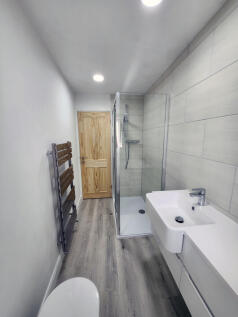 12 Lee Av - Replace [Shower room 1] pic