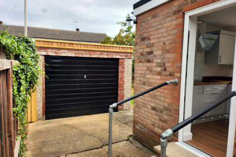12 Lee Av - Add Garage pic