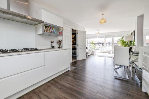 Open Plan Kitchen/Dining/Lounge