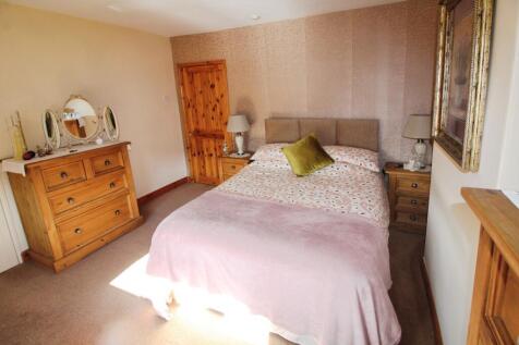Bedroom 1..JPG