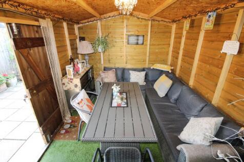 Summer house.JPG