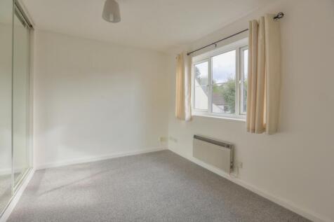 33 St Leonards Court