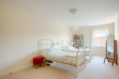 6 Warwick house-1002