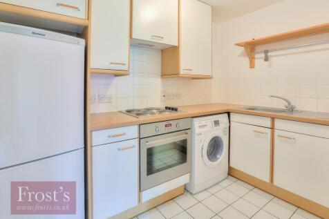 4 Greenwich Court-10