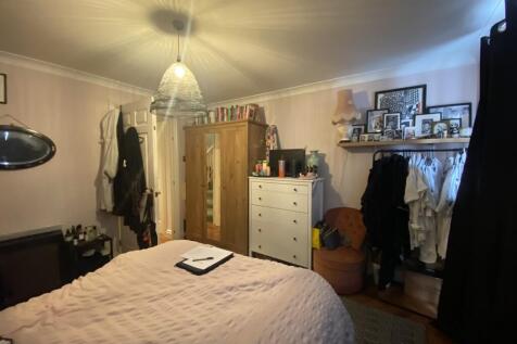 ground floor bedr...