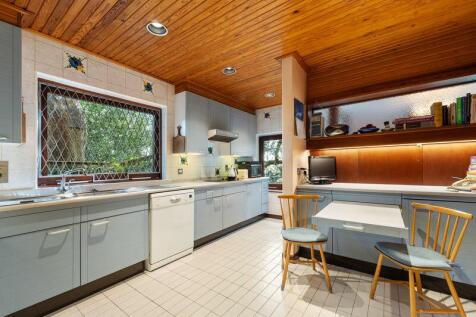 Kitchen breakfast room