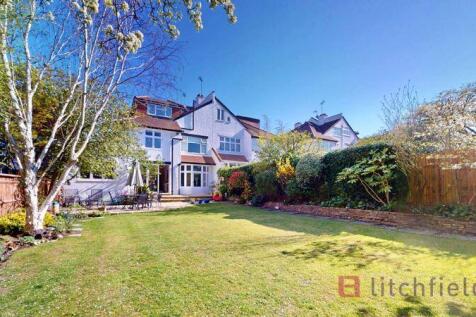 garden to house
