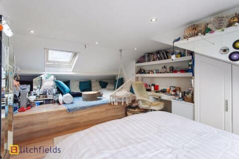 Top Floor Snug