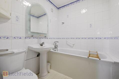 En-Suite Bath