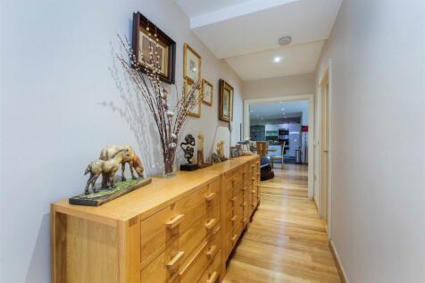 1A Breakspear Mews-15.jpg