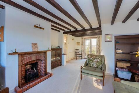 2 White Cottage-25.jpg