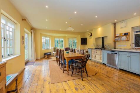 Oakwood House-30.jpg