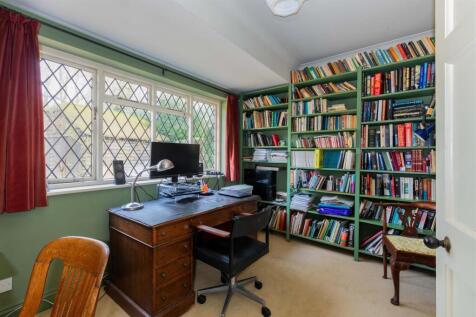 Oakwood House-33.jpg