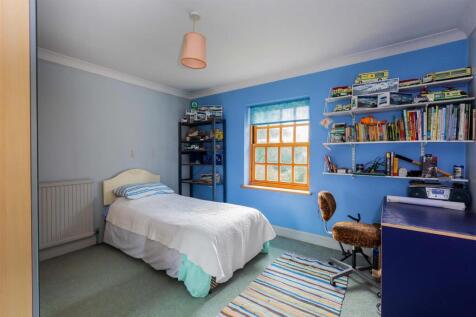 Oakwood House-38.jpg