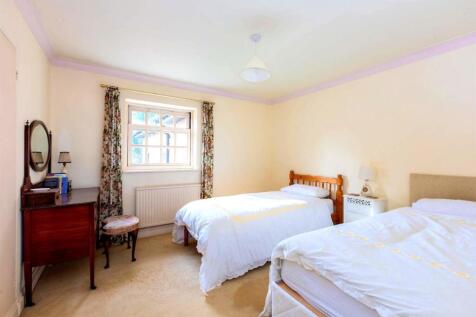 Oakwood House-43.jpg