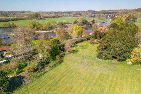 3 Yewden Manor-63.jpg