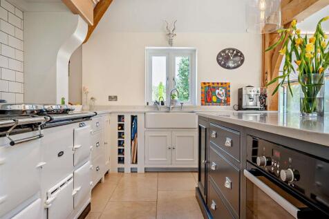 8613015-interior18-800.jpg