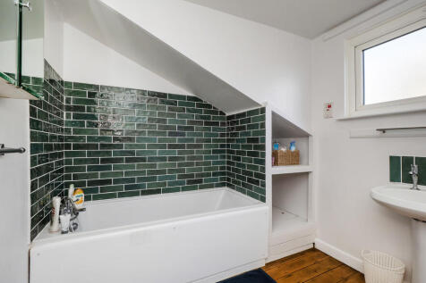 9495TheGreen-40