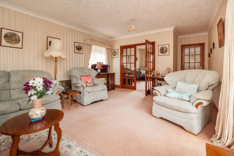 16KestrelClose-25