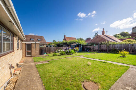 21WaveneyClose-4