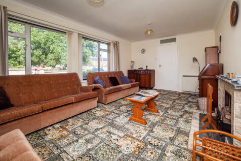 21WaveneyClose-19