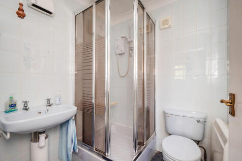 21WaveneyClose-25