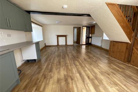 Lounge / Kitchen