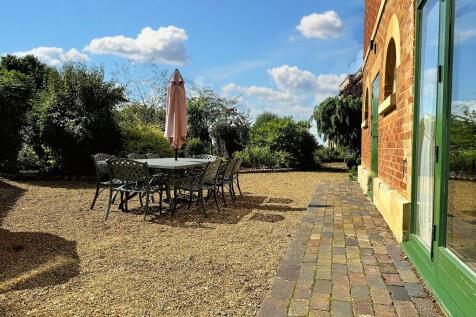 Outside Dining
