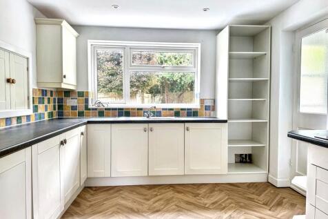 Kitchen With Inte...