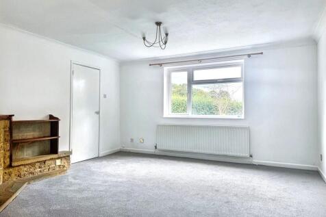 Spacious Lounge