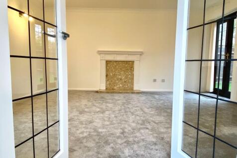 Lounge from Hallw...