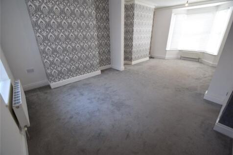Lounge/ Dining Room