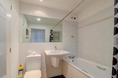 Bathroom.jpg