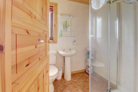 Shower room.jpg